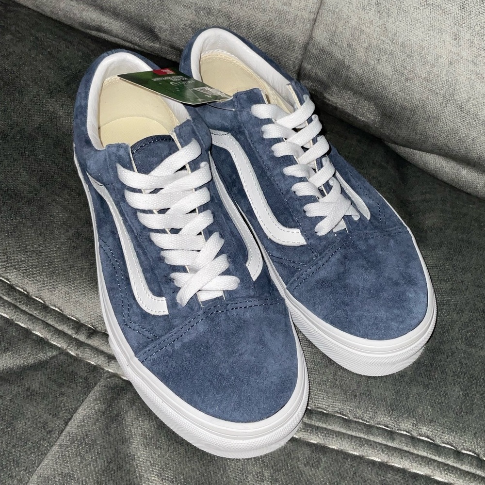 NWT Van’s Suede Old Skool Vans size 7